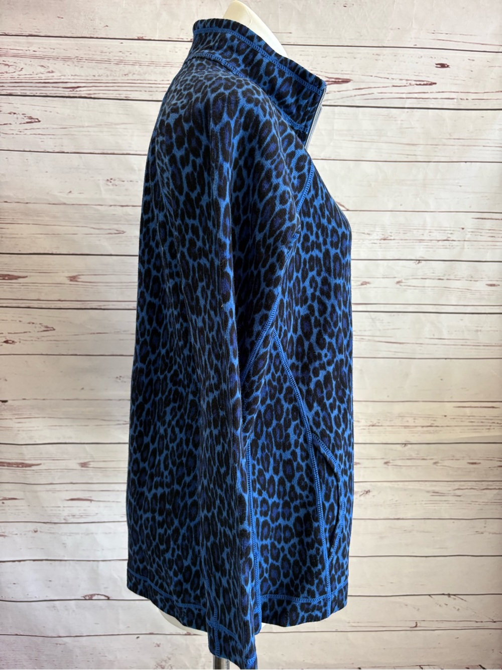Tommy Bahama Aruba Cat's Meow Full Zip Jacket Blue Black Leopard Print Large NWT - Picture 7 of 11